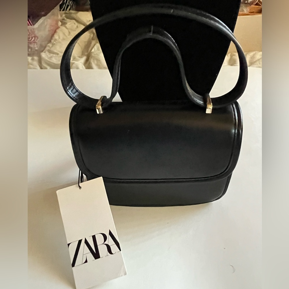 ❤️ Zara ~ Classic Top Handle Bag ~ with Handle Attachments